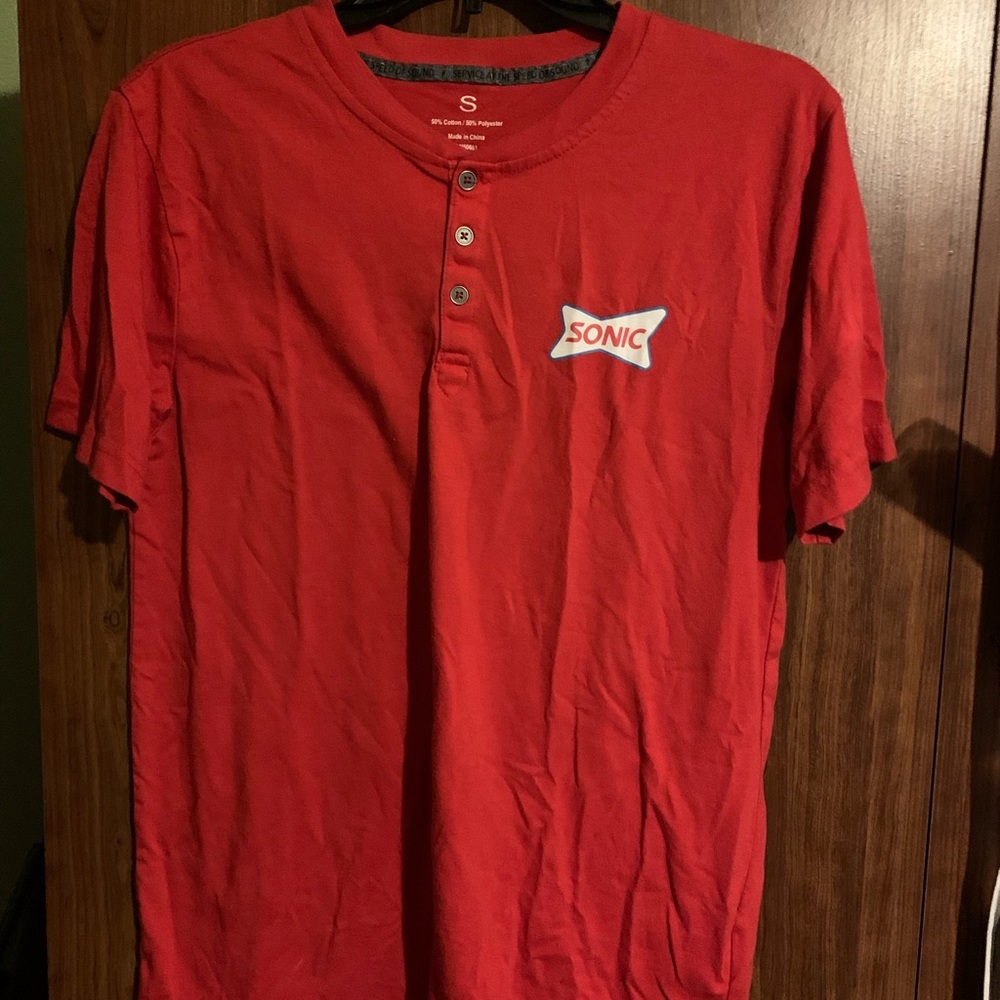 Sonic tee
